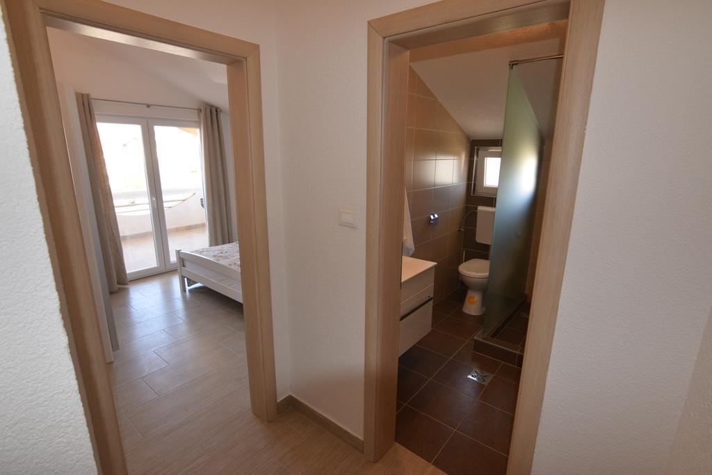 Apartments Batarilo 比奥格勒·纳·莫鲁 外观 照片
