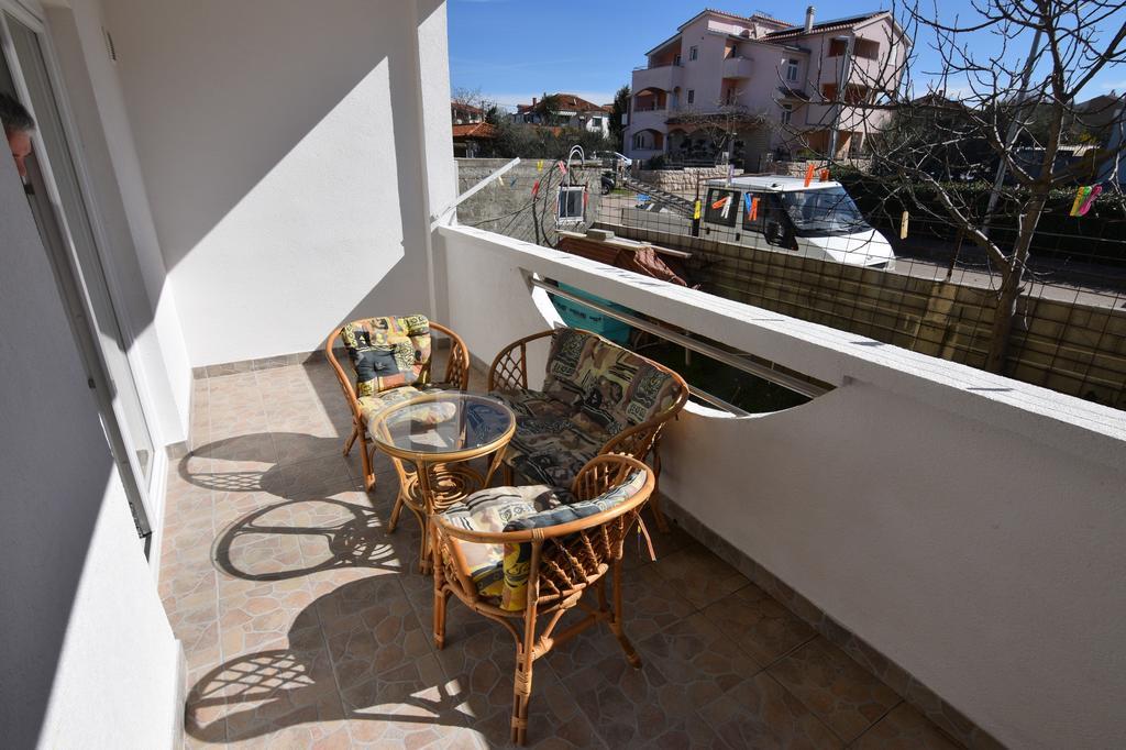 Apartments Batarilo 比奥格勒·纳·莫鲁 外观 照片